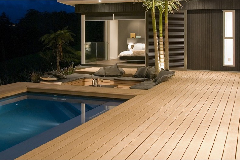 WPC (Wood Plastic Composite)